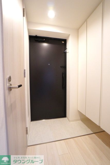 玄関　※写真は同タイプ住戸です。