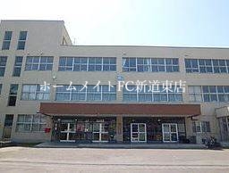 中学校　札幌市立札幌中学校（中学校）まで1428m