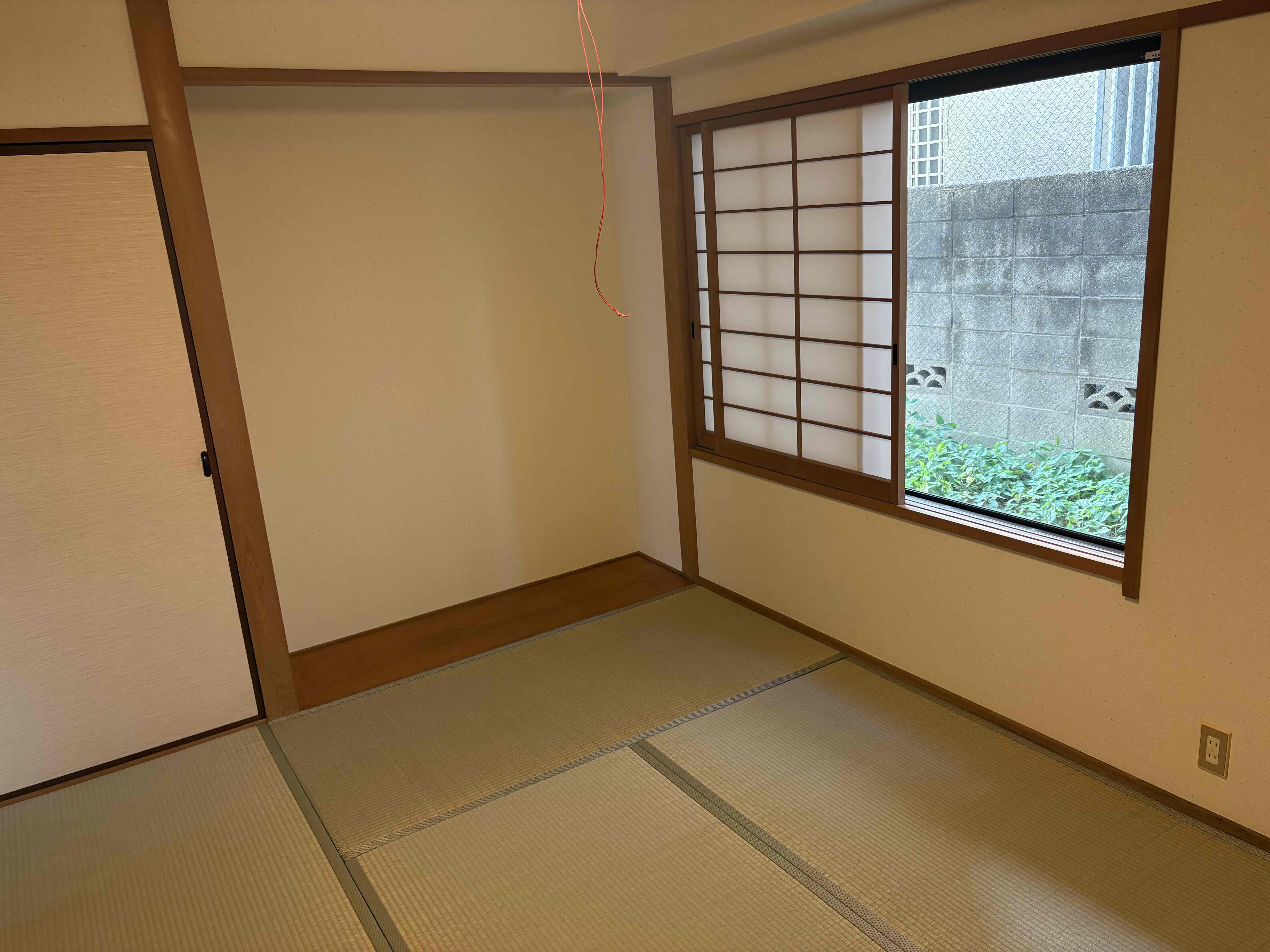 バレンシア歌敷山の居間写真