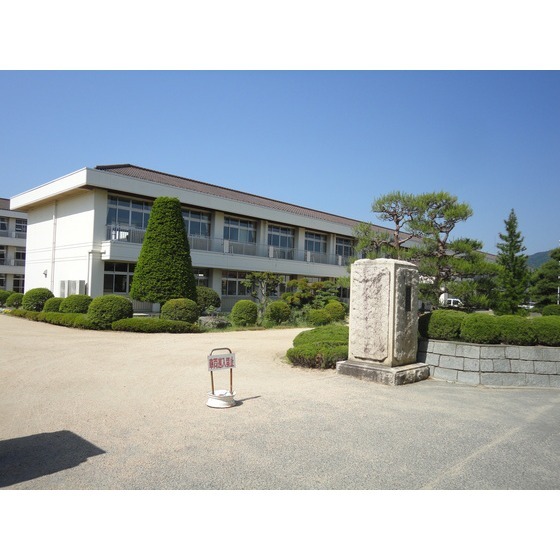 中学校　安曇野市立豊科北中学校（中学校）まで1191m