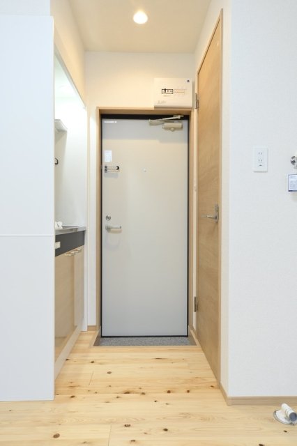 玄関　収納もある玄関です