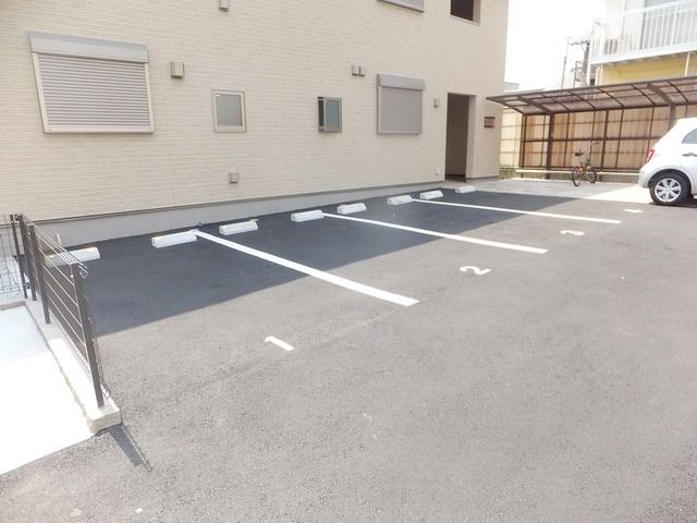 駐車場　★敷地内駐車場あります★
