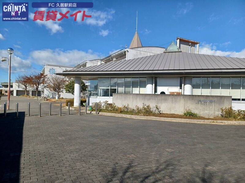 小学校　津市立香良洲小学校（小学校）まで1096m