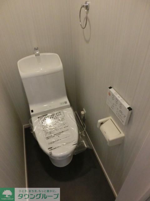 トイレ　ウォシュレット付です