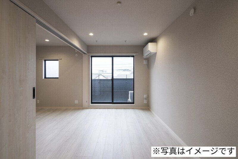 居室・リビング　参考、同型モデルイメージ写真