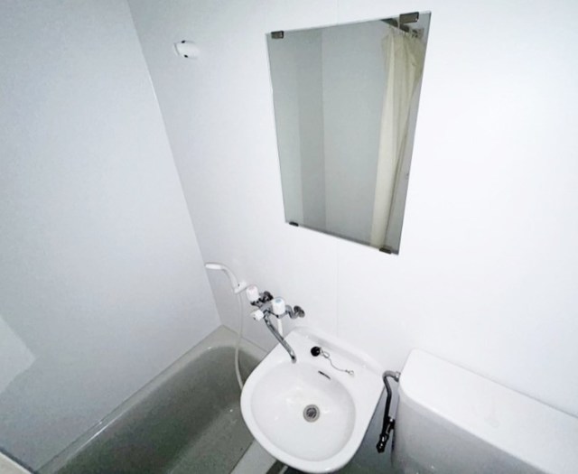 洗面設備　別部屋同仕様タイプ