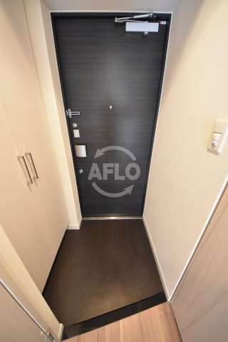 玄関　プレサンス天神橋スカイル　玄関