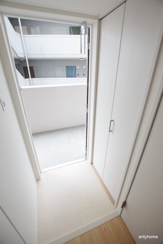 ファーストフィオーレ新梅田の玄関写真