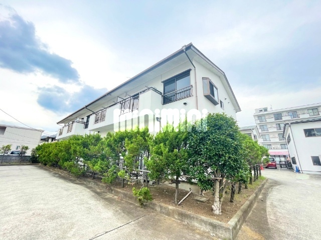 建物外観　住環境良好です。