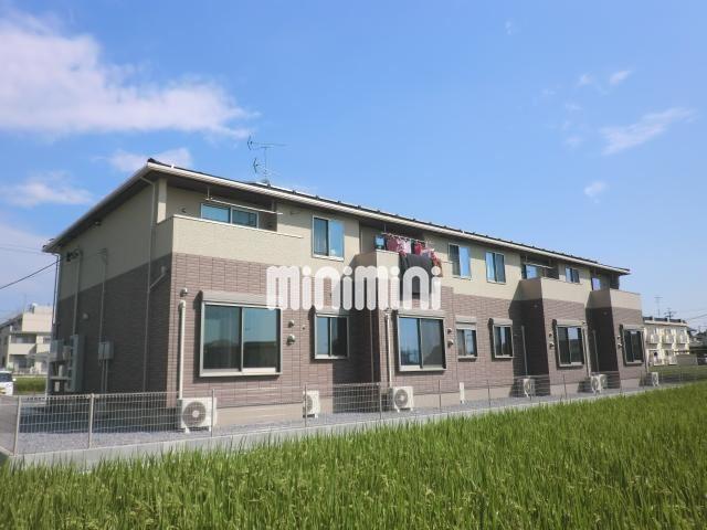 建物外観　１階はサンルーム付きです。
