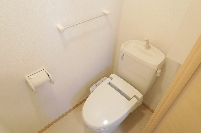 レジデンス武庫川2のトイレ写真