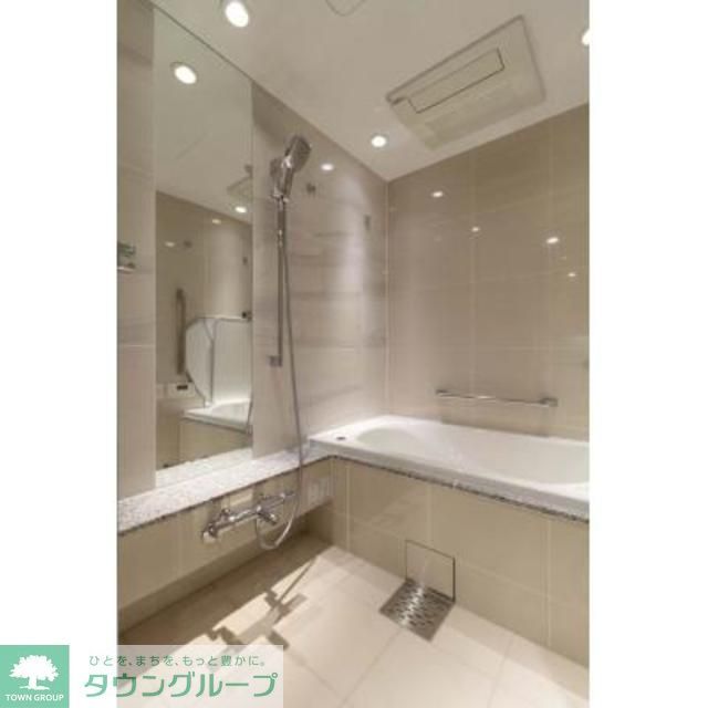 バス・シャワールーム　※写真は同タイプ住戸です。