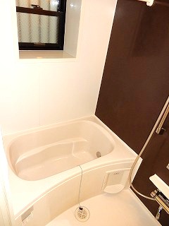 ＪＲ総武線 錦糸町駅 徒歩10分 4階建 築12年の風呂写真
