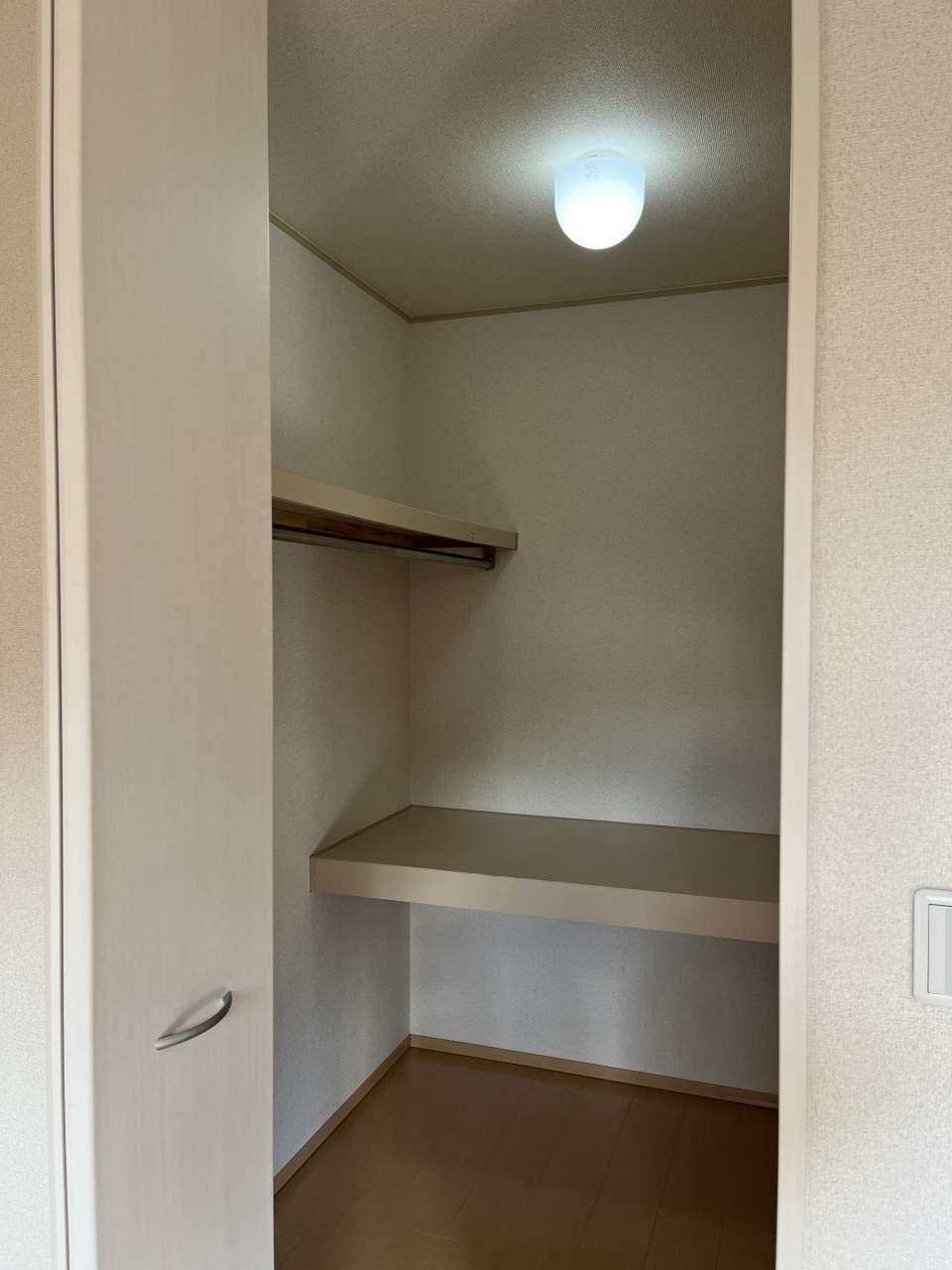 収納　反転間取り写真
