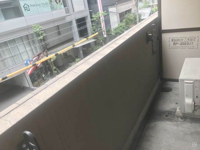 バルコニー　バルコニー