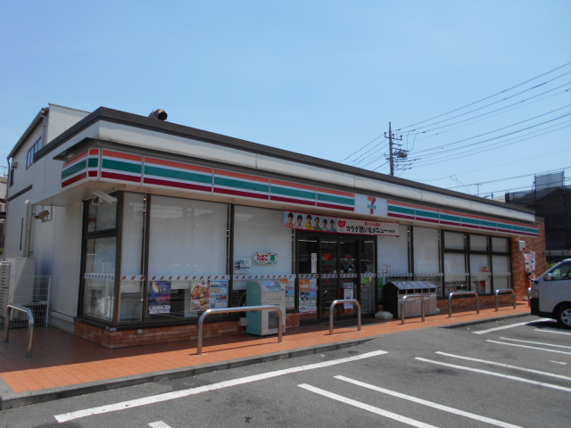 コンビニ　セブンイレブン杉並井草２丁目店（コンビニ）まで200m