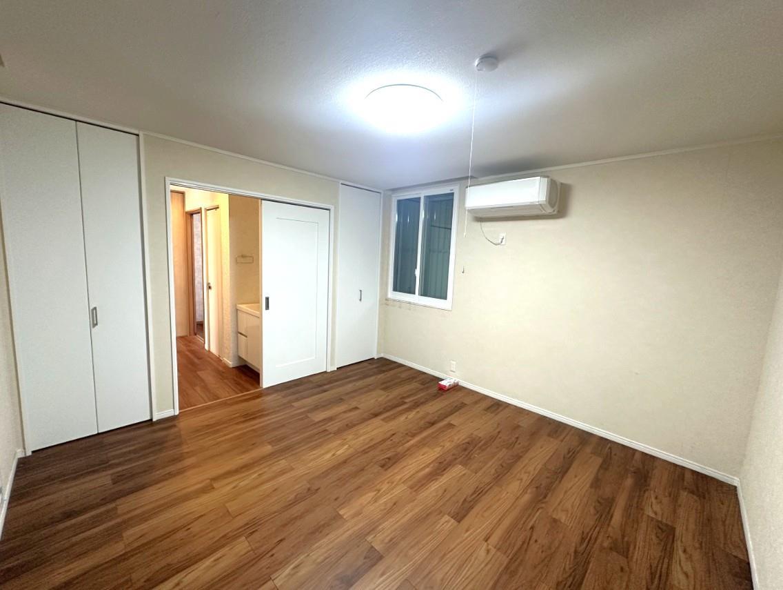 船橋市前原東6丁目戸建の居間写真