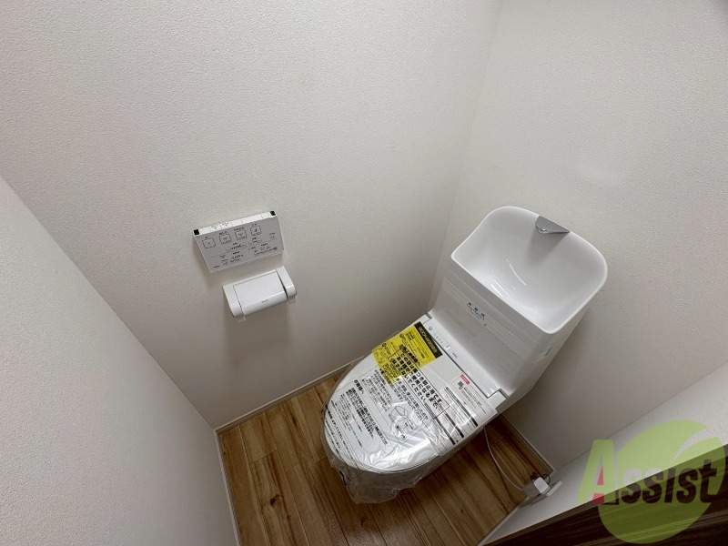 トイレ　ウォシュレット機能付きトイレは嬉しいですね。
