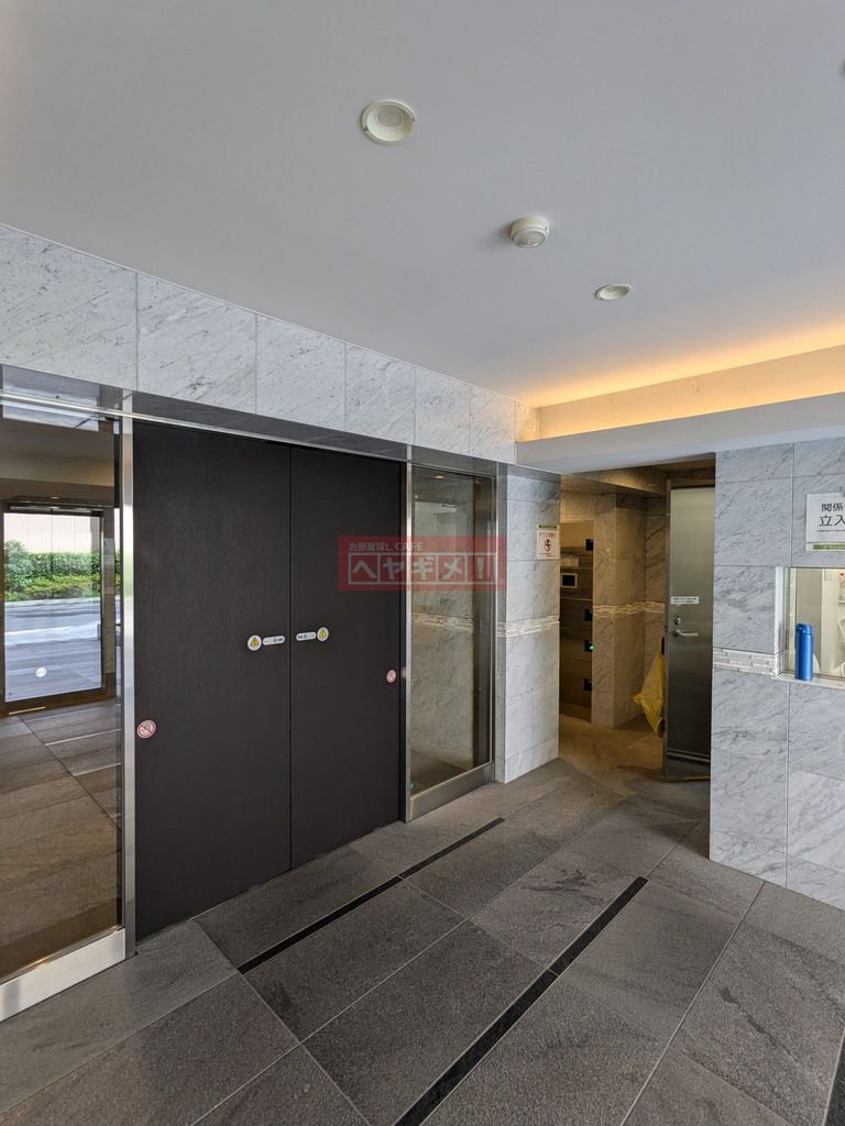 エントランス　同建物参考写真