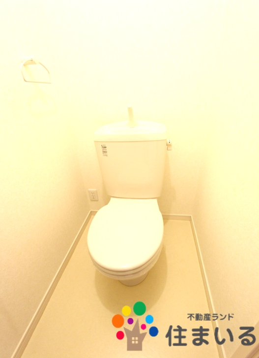トイレ　※写真は同型タイプとなります