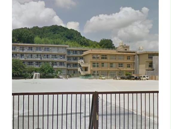 小学校　福山市立千田小学校（小学校）まで390m