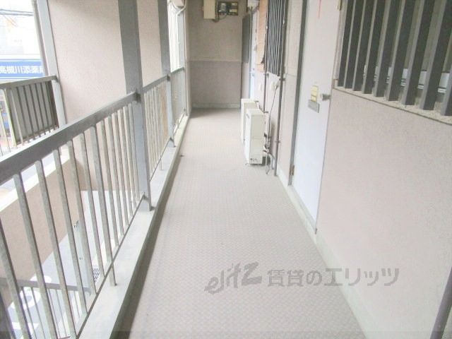 その他　通路