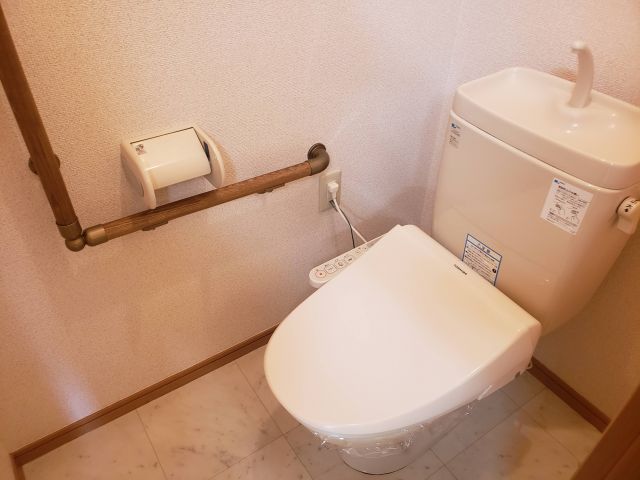 【Surplus　excellentのトイレ】