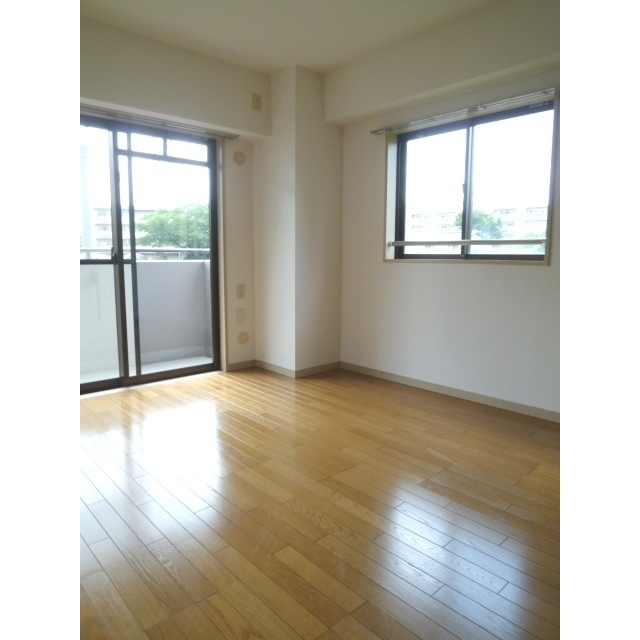 居室・リビング　別室参考写真