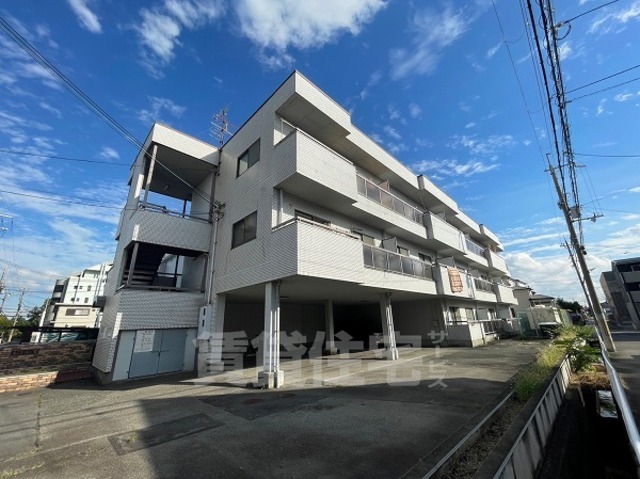 池田市神田のマンションの建物外観