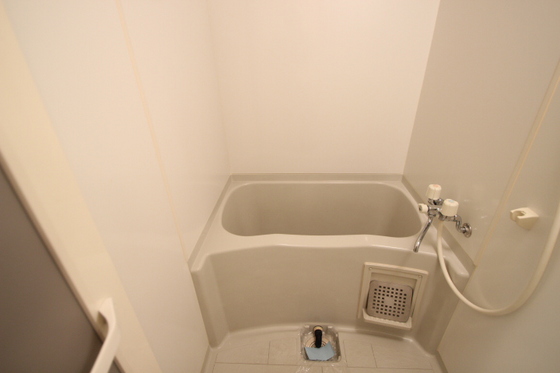 バス・シャワールーム　※別号室の写真です