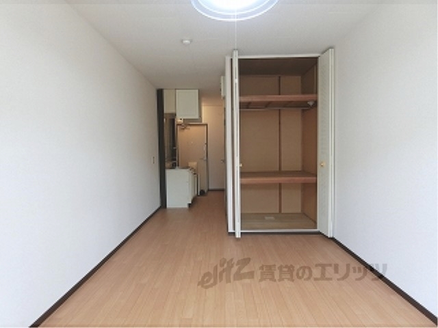 居室・リビング　洋室