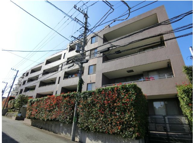 横浜市保土ケ谷区常盤台のマンションの建物外観