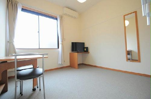 居室・リビング　1Ｆフローリング2Ｆ絨毯