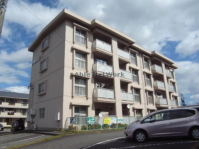 【岐阜市薮田中のマンションの建物外観】