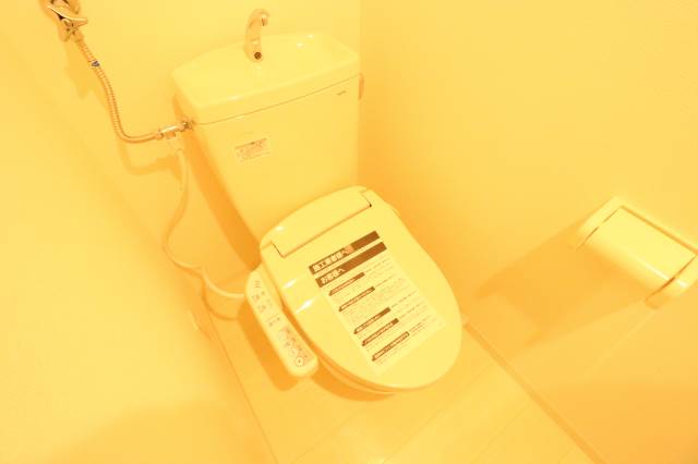 トイレ　トイレ、ウォシュレット付き！