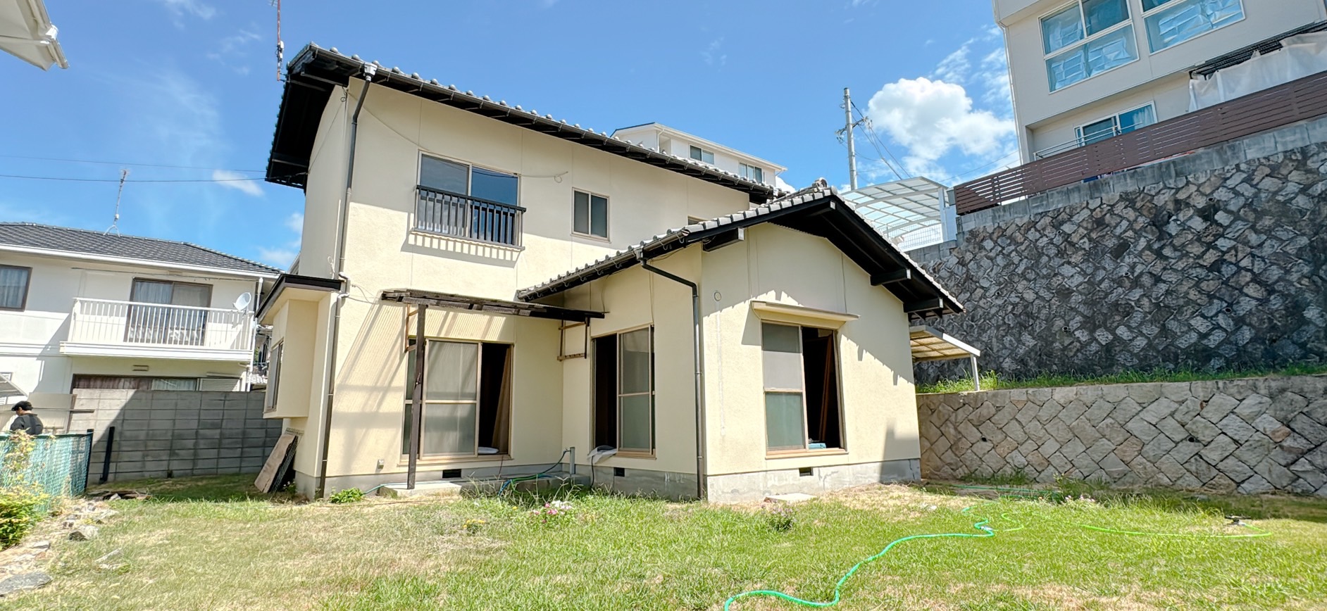 古本邸の建物外観