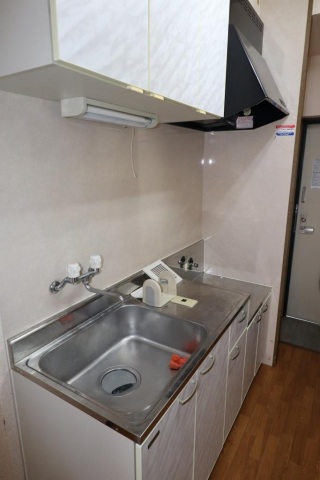 キッチン　建物内の別のお部屋です