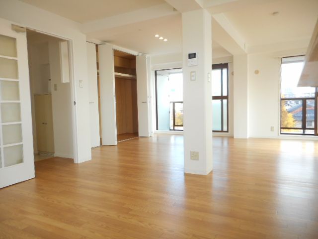 居室・リビング　洋室27帖