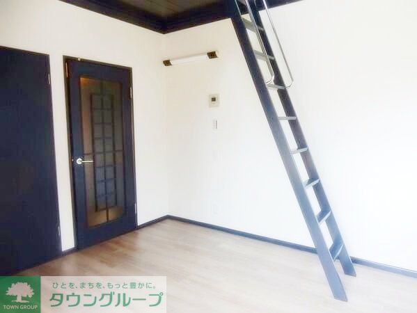 【大和市福田のアパートのバルコニー】