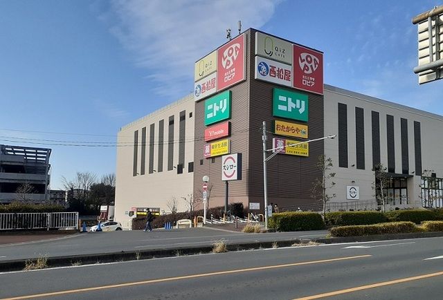 ショッピングセンター　ロピア　浦和クイズゲート店（ショッピングセンター）まで400m