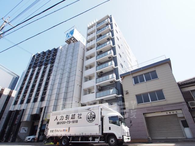 【名古屋市中村区則武のマンションの建物外観】