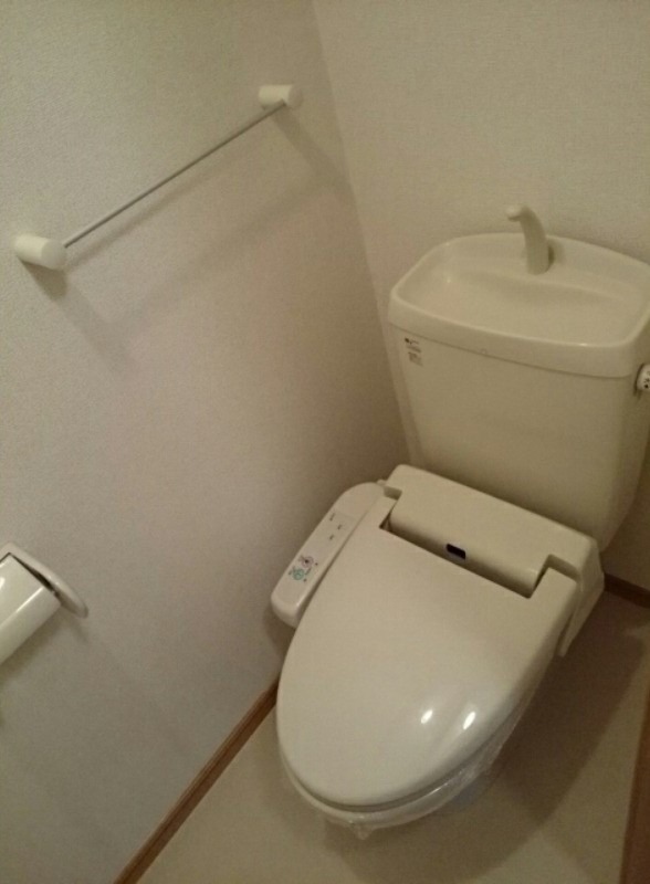 トイレ　図面と現状に相違がある場合には現状を優先