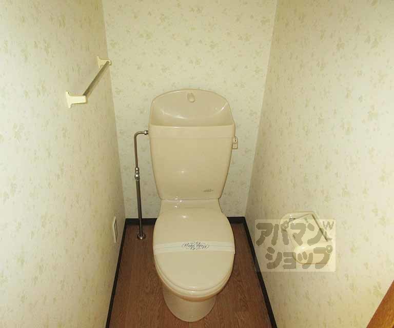 トイレ　３０５号室の写真です。