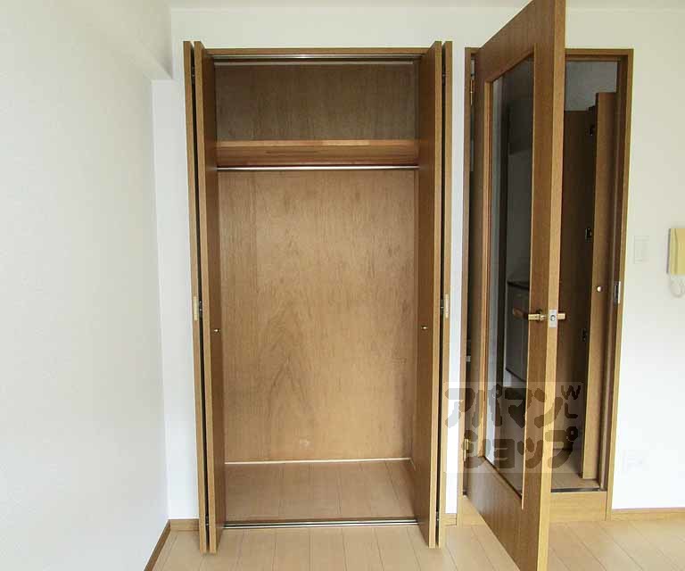 収納　１０６号室の写真です。