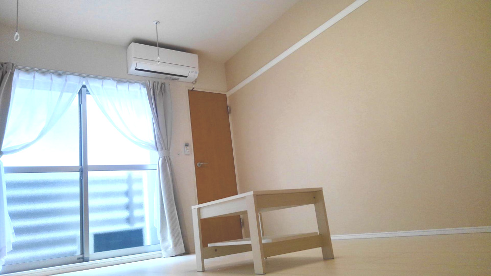 居室・リビング　2面採光のお部屋です