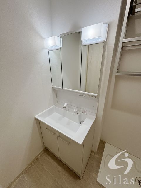 洗面設備　同仕様