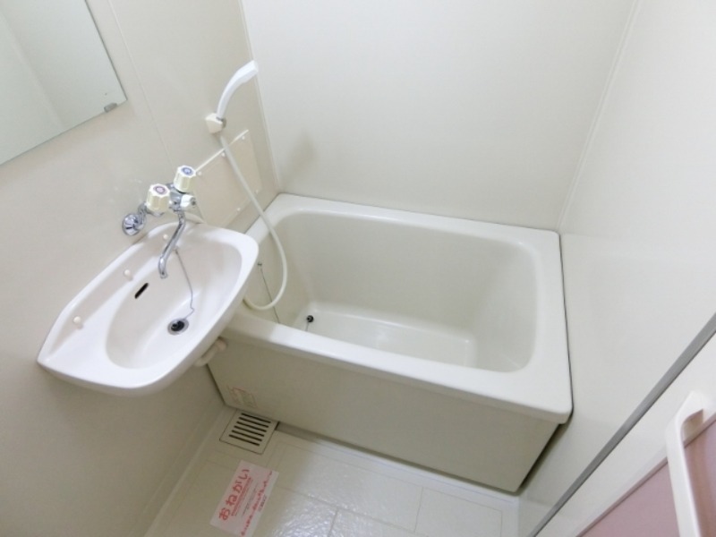 バス・シャワールーム　図面と現状に相違がある場合には現状を優先