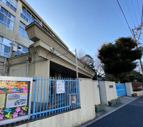 小学校　文京区立関口台町小学校（小学校）まで540m