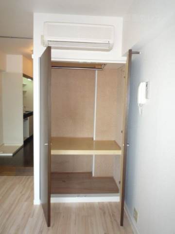 収納　クローゼット