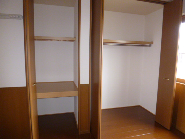 収納　クローゼット